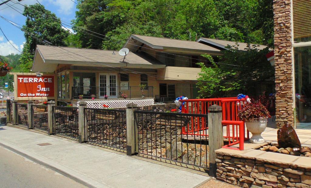 Terrace Inn On The Water Gatlinburg Exteriör bild
