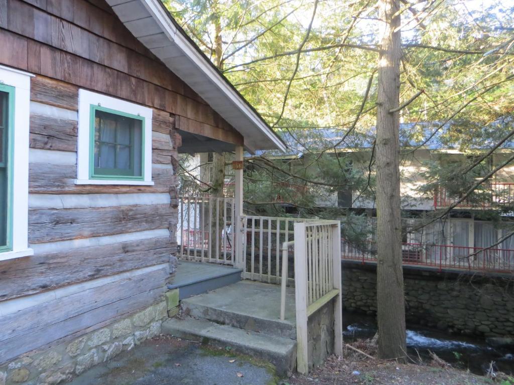 Terrace Inn On The Water Gatlinburg Exteriör bild